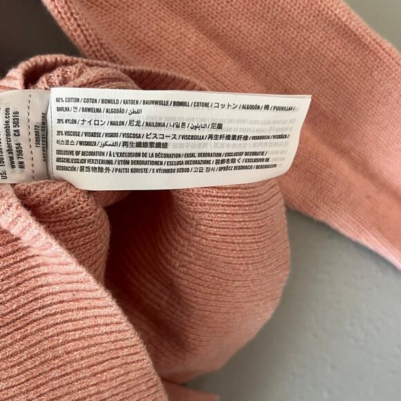 Abercrombie & Fitch Pink Knit Sweater - Size M - Picture 3 of 5